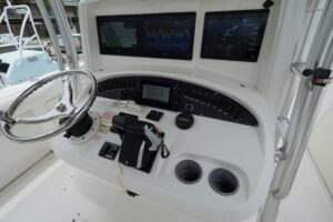 2004 Boston Whaler 320 Outrage for sale - photo 5