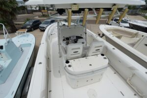 2004 Boston Whaler 320 Outrage for sale - photo 6