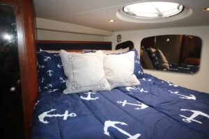 2004 Cruisers Yachts 370 for sale - photo 5