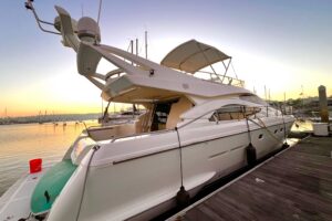 2004 Ferretti Yachts 530 for sale