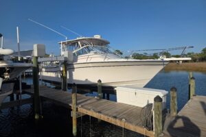 2004 Grady-White Express 330 for sale - photo 2