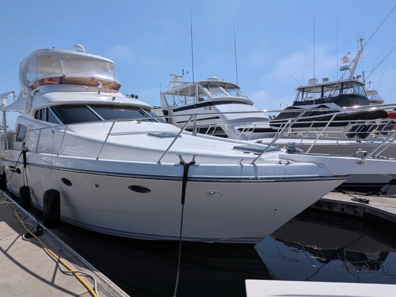 2004 Johnson Motor Yacht