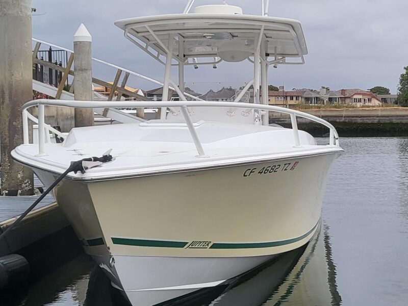 2004 Jupiter 31 Center Console