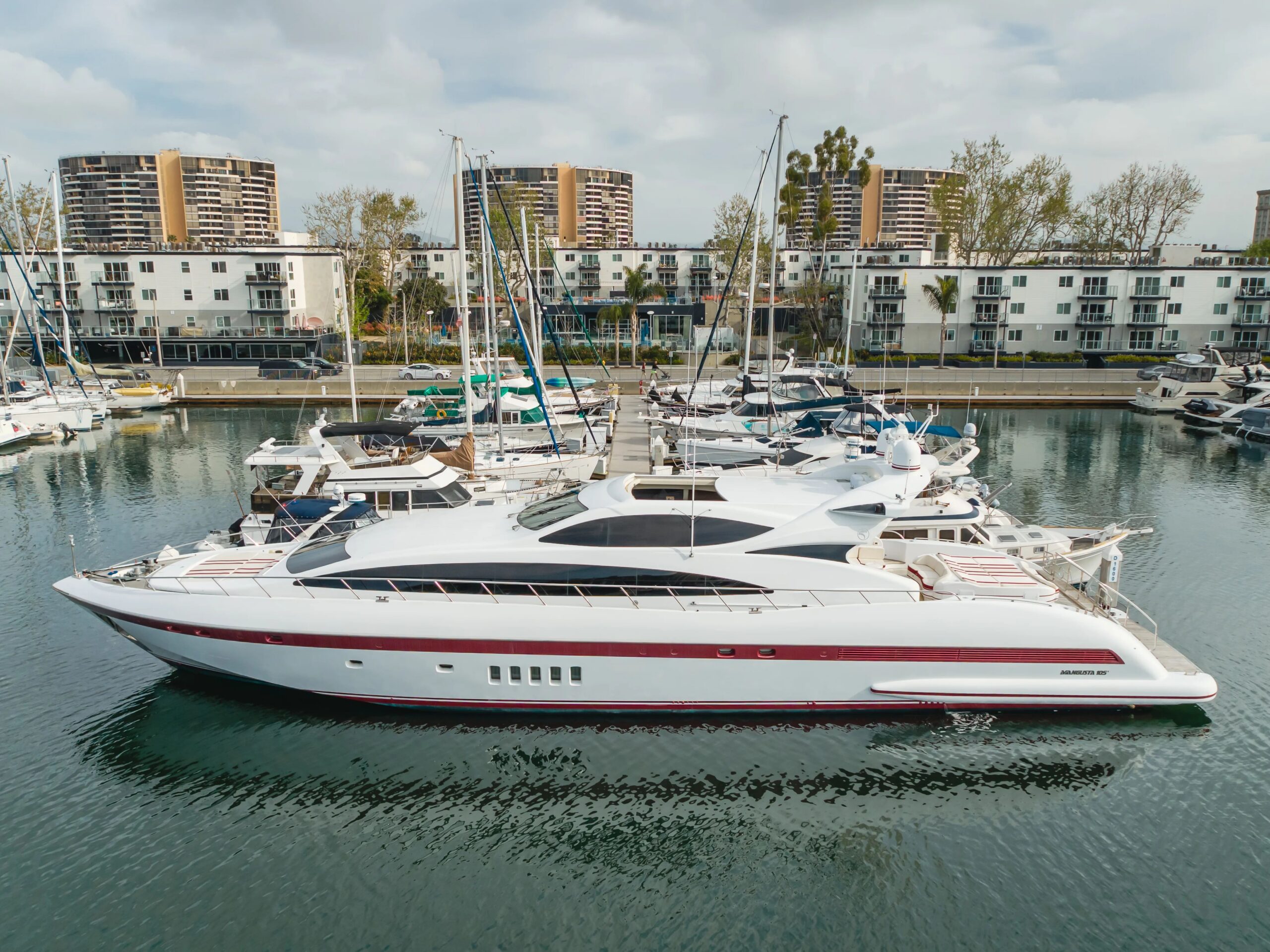 2004 Mangusta 105 Sport for sale