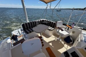 2004 Sabre 42 Fly Bridge for sale - photo 2
