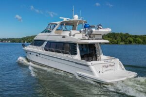 2005 Carver 570 Voyager Pilothouse for sale - photo 2
