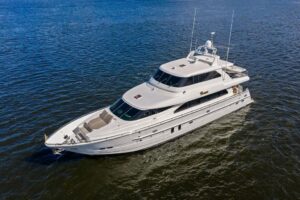 2005 Horizon 82 for sale - photo 2