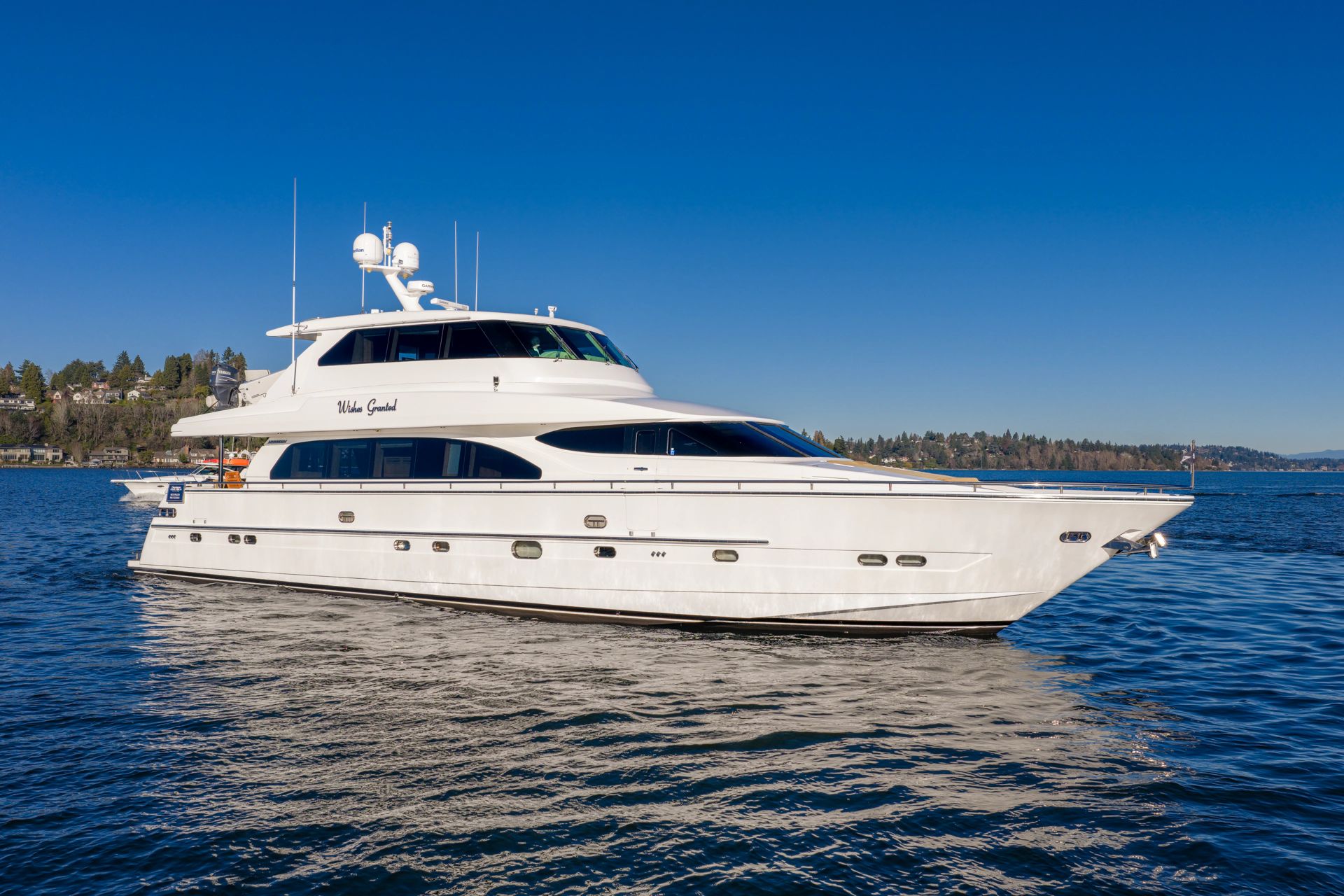 2005 Horizon 82 Skylounge for sale