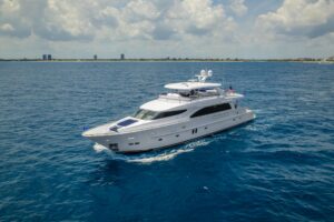 2005 Horizon 94 Motor Yacht for sale - photo 3