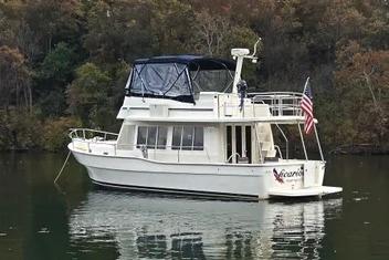 2005 Mainship 400 Trawler