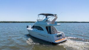 2005 Meridian 341 Sedan for sale - photo 2