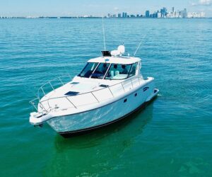 2005 Tiara Yachts 3600 Sovran for sale - photo 3