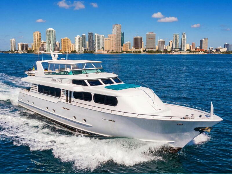 2006 Broward Raised Pilothouse