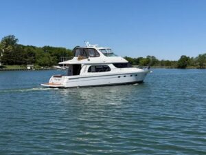 2006 Carver 560 Voyager for sale - photo 2