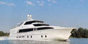 2006 Cheoy Lee Motor Yacht Bravo Series for sale - photo 4