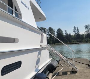 2006 Cheoy Lee Motor Yacht Bravo Series for sale - photo 8