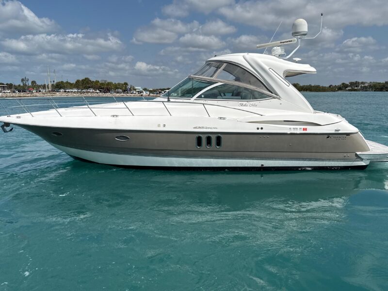 2006 Cruisers Yachts 420 Express
