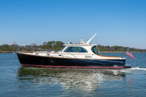 2006 Hinckley Talaria 44 for sale - photo 2