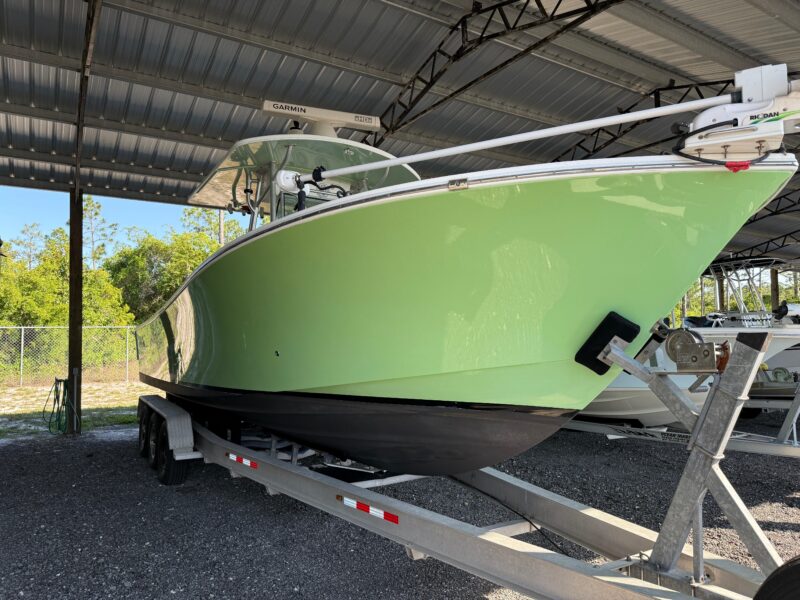 2006 Regulator 32 Forward Seating