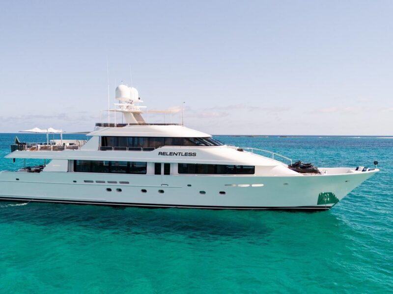 2006 Westport 130 Motoryacht