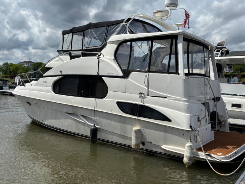 2007 Silverton 43 Motor Yacht
