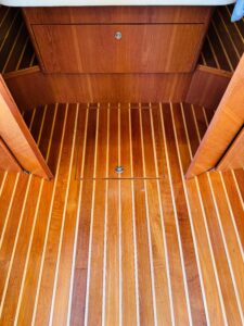 2007 Tiara Yachts 3900 Sovran for sale - photo 8