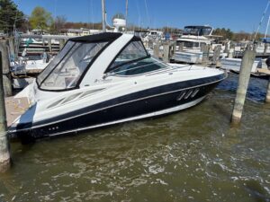 2008 Cruisers Yachts 330 Express for sale