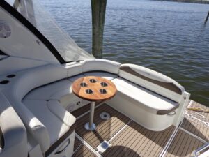 2008 Cruisers Yachts 330 Express for sale - photo 4