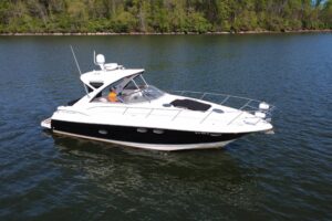 2008 Regal 3760 Sportyacht for sale - photo 2