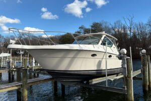 2008 Tiara Yachts 3000 Open for sale - photo 3