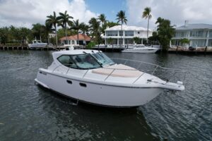 2008 Tiara Yachts 3500 Sovran for sale
