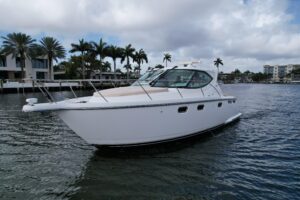 2008 Tiara Yachts 3500 Sovran for sale - photo 3