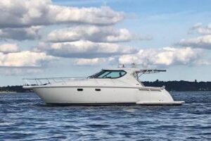 2008 Tiara Yachts 4300 Sovran for sale - photo 2