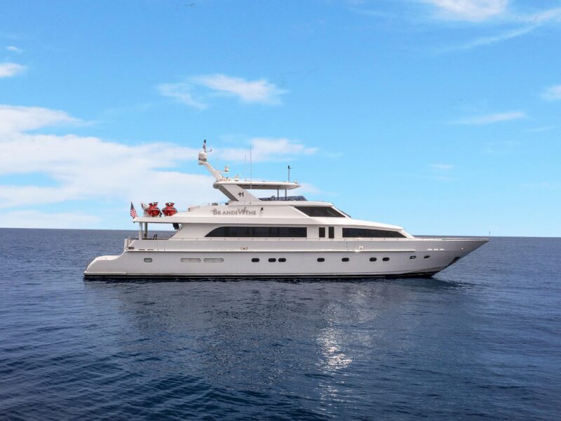 2009 Hargrave Raised Pilothouse