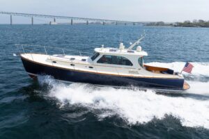2009 Hinckley Talaria 44 for sale - photo 2