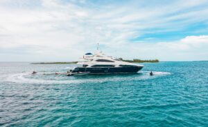 2009 Sunseeker 37 Metre Yacht for sale - photo 2
