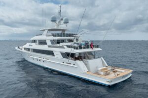 2010 Westport Superyacht for sale - photo 3
