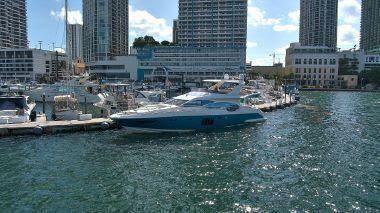 2011 Azimut 70′