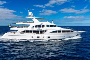 2011 Benetti Classic 121 for sale - photo 2