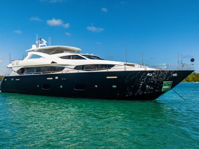2011 Sunseeker 34 Metre Yacht