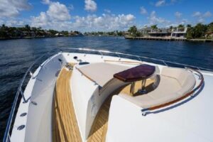2012 Lazzara LSX 95 Flybridge for sale - photo 6