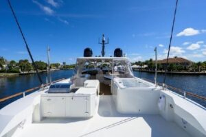 2012 Lazzara LSX 95 Flybridge for sale - photo 7