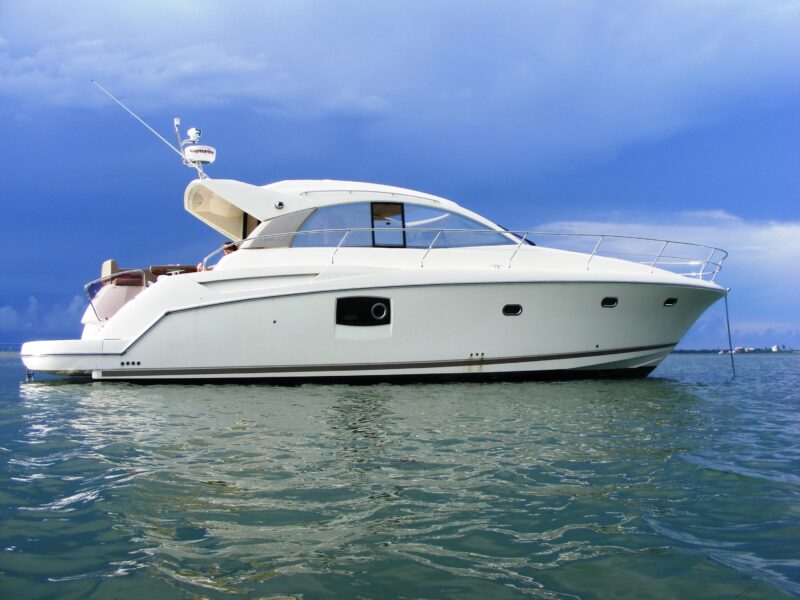 2012 Prestige 440S