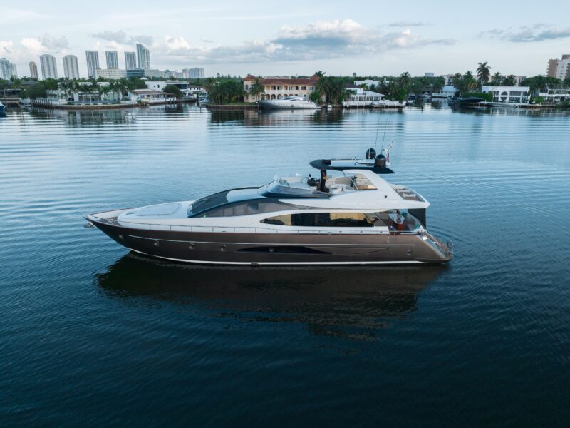 2012 Riva 75′ Venere