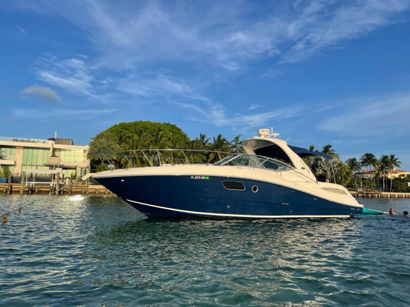 2012 Sea Ray Sundancer 350