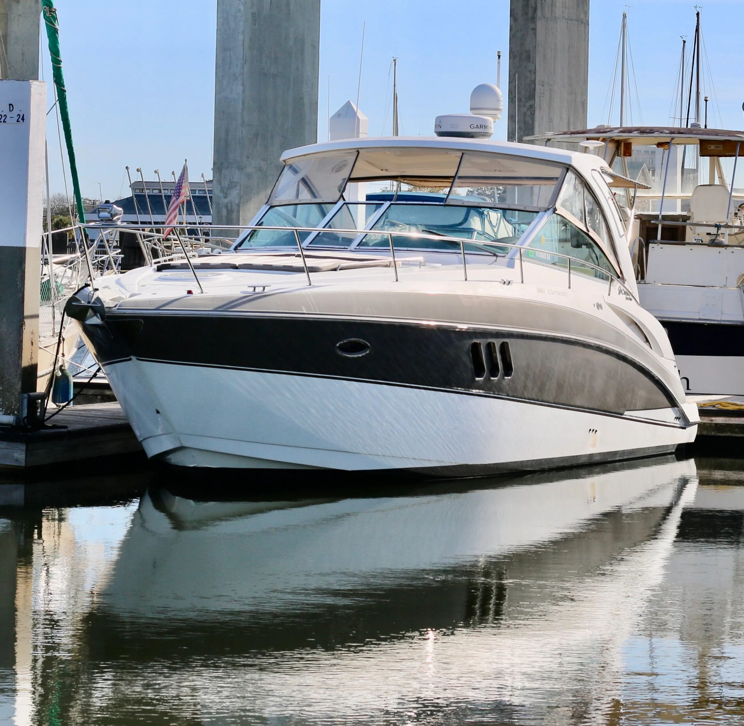 2013 Cruisers Yachts 380 for sale