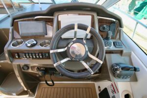 2013 Cruisers Yachts 380 for sale - photo 7