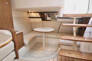 2013 Cruisers Yachts 380 for sale - photo 8