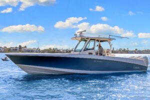 2014 Boston Whaler 350 Outrage for sale - photo 6