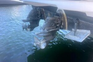2014 Cruisers Yachts 380 Express for sale - photo 5